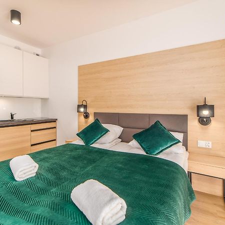 Faro Apartamenty Kasprowicza 20 Ab โควอบเซก ภายนอก รูปภาพ